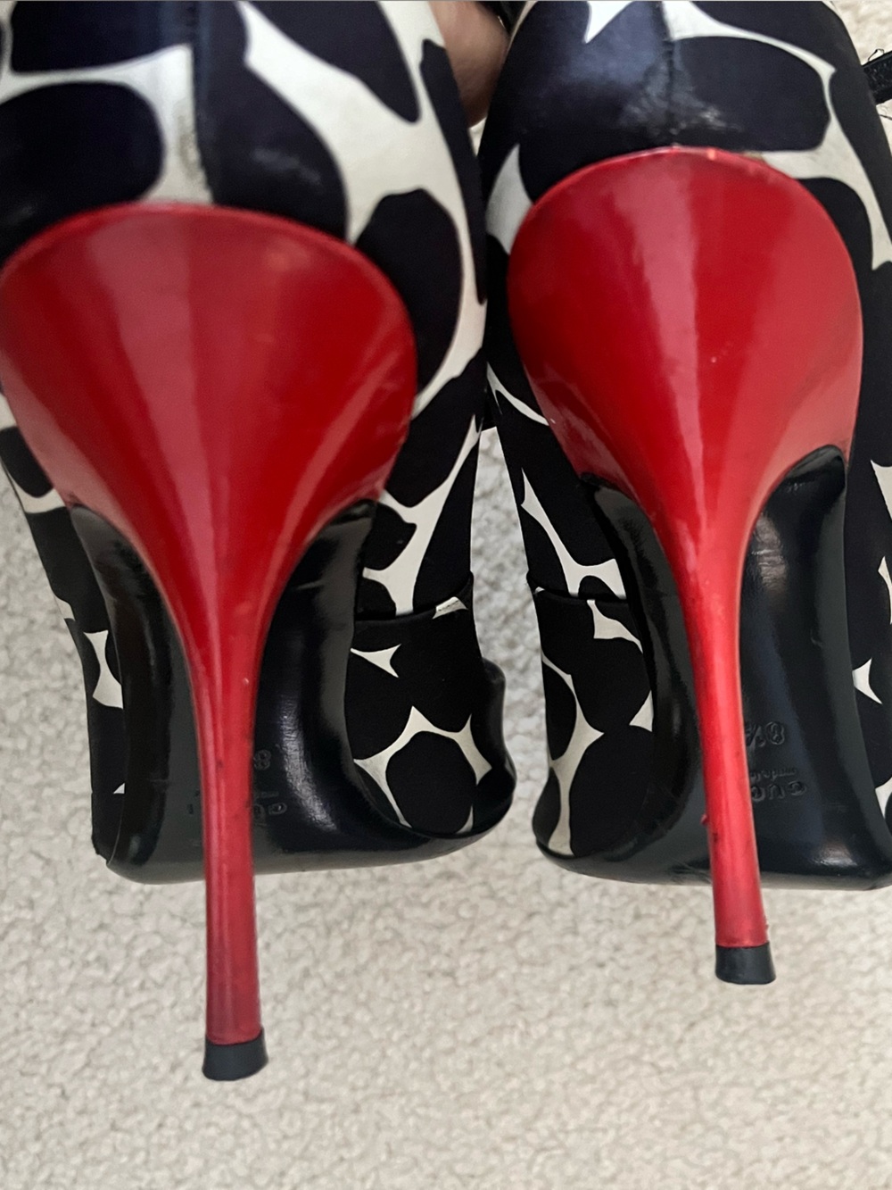 Gucci Nero Bianco Satin Red Heels - Black White Peep-Toe Ankle-Strap Pumps 8.5 - Picture 8 of 10